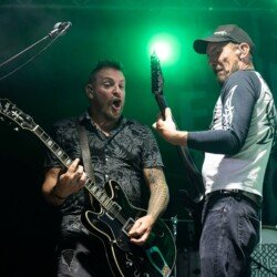 Le groupe de rock celtique Bretons